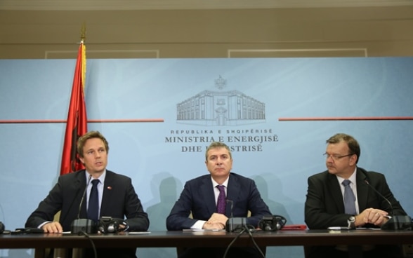 Deputy Head of Swiss Embassy Philipp Keller with Minister of Energy Damian Gjknuri and TAP director Ian Bradshaw at the signing of renegotiated agreement