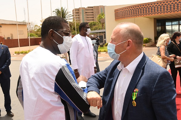 Le président du Conseil national suisse et le président de l'Assemblée nationale du Burkina Faso