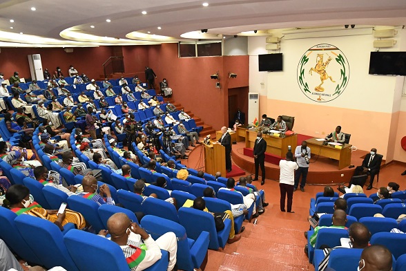 Prise de parole du président du Conseil national suisse à l'Assemblée nationale du Burkina Faso