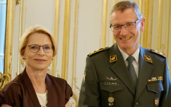 Madame l’Ambassadrice Livia Leu et Monsieur le Général de division Jean-Marc Halter