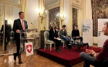 L’ambassadeur Balzaretti et les panélistes lors de l’événement « La Tech peut-elle sauver le monde ? »