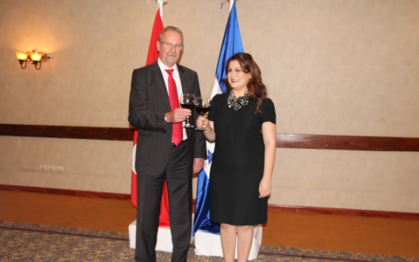 Embajador Benz y Canciller María Dolores Agüero