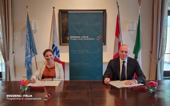 A fine settembre 2024 la Svizzera e l’UNHCR hanno sottoscritto a Roma il pertinente accordo di progetto.
