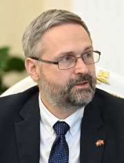 Посол Оливье Бангертер