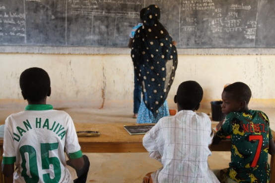 Elèves dans une classe