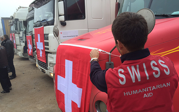 Un convoi de 20 camions transportant 293 tonnes de matériel est arrivé à Donetsk. Il contient notamment du sulfate d'aluminium et du chlore destinés à l'usine hydraulique de Donbass ainsi que des réactifs et des médicaments contre le cancer pour deux hôpitaux.