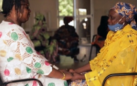 Frauen in Mali: Friedensstifterinnen