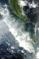 Satellitenbild mit Rauchfahnen von Waldbränden in Sumatra.