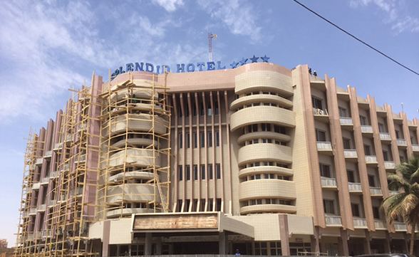 Federal Councillor Didier Burkhalter visited the scene of the attacks in Ouagadougou. 