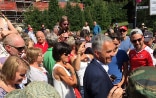 Didier Burkhalter in the crowd in Les Diablerets