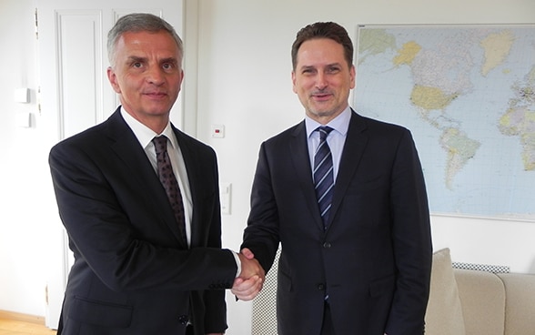 Le chef du DFAE Didier Burkhalter s’entretient avec le chef de l’UNRWA Pierre-Krähenbühl – La situation au Proche-Orient au menu des discussions.
