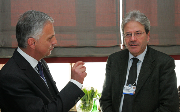Federal Councillor Didier Burkhalter and the Italian Minister of Foreign Affairs, Paolo Gentiloni. © FDFA