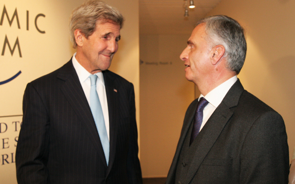 Bundesrat Didier Burkhalter mit US-Aussenminister John Kerry. © EDA