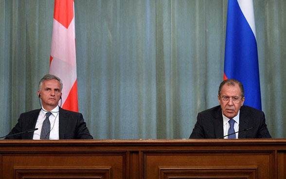 Le chef du DFAE Didier Burkhalter s’entretient avec son homologue russe, Sergei Lavrov, le 11 avril 2016 à Moscou.