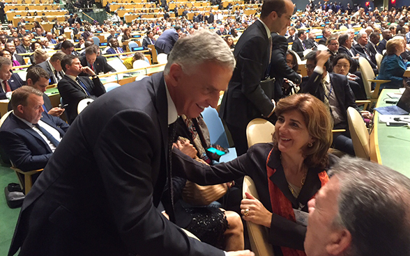 Bundesrat Didier Burkhalter mit dem kolumbianischen Präsidenten Juan Manuel Santos und Maria Angela Holguin, Aussenministerin Kolumbiens.