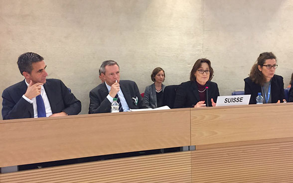 Die Schweizer Delegation mit Staatssekretärin Pascale Baeriswyl bei der 3. UPR im Menschenrechtsrat im November 2017