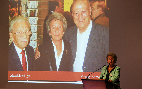 Agnes Hirschi, stepdaughter of Carl Lutz, presents the book «Under Swiss Protection» about Carl Lutz.