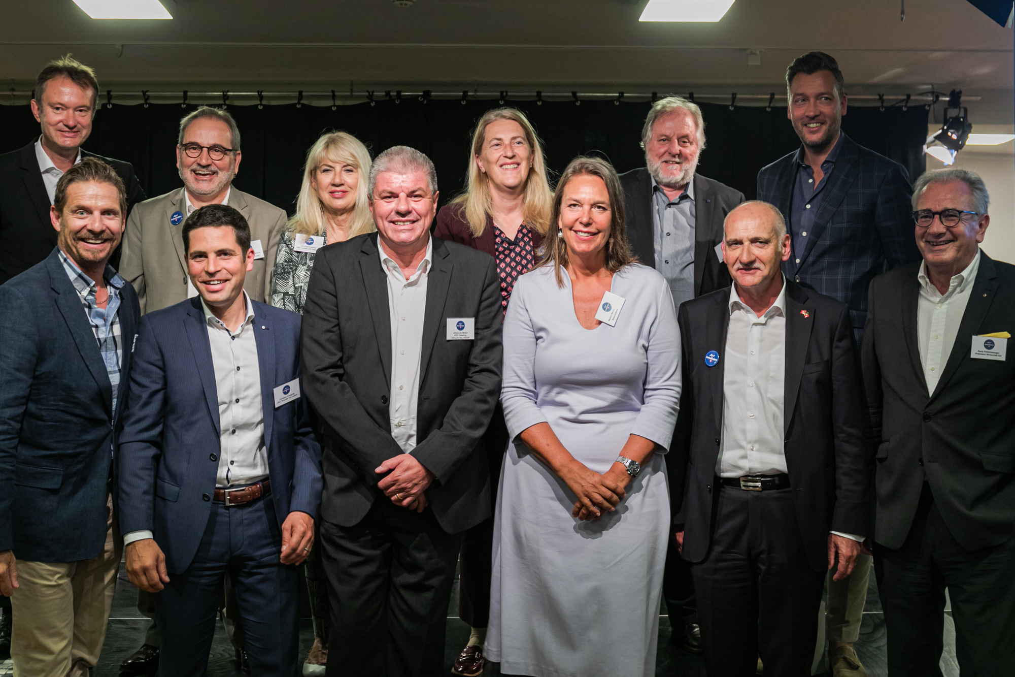 Gruppenfoto der Schweizer Botschafterinnen und Botschafter