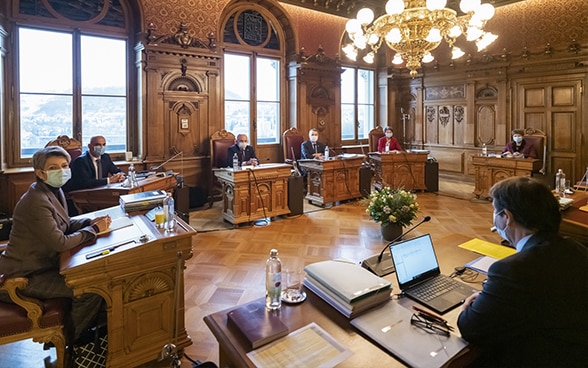 Blick in das Bundesratszimmer während einer Sitzung. 