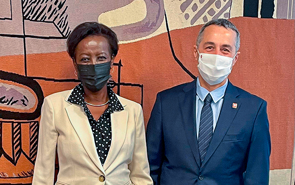 Bundesrat Cassis mit Louise Mushikiwabo, Generalsekretärin der Francophonie.