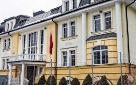 Schweiz öffnet ihre Botschaft in Kyiv wieder