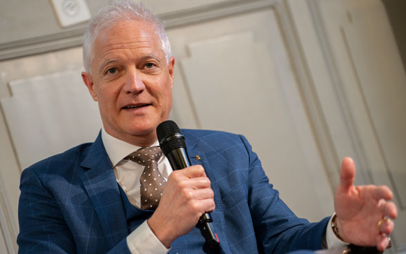 Porträtfoto von Tim Enderlin, Chef der AFM.