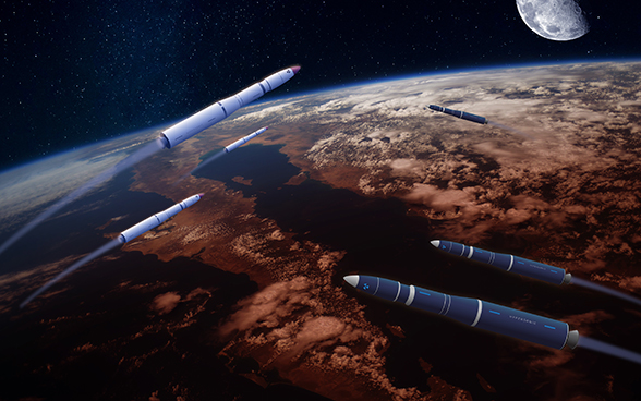 Des missiles lancés dans différentes directions, avec le globe terrestre en arrière-plan.
