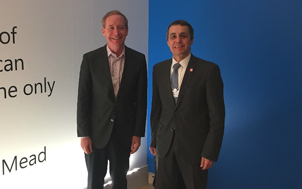 Treffen von Ignazio Cassis mit Brad Smith, Präsident von Microsoft.