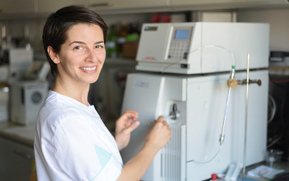 A researcher in her lab